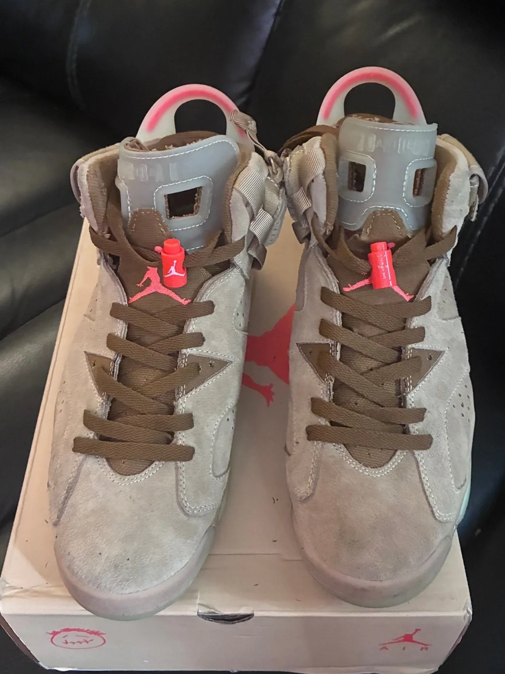 Air Jordan 6 x Travis Scott